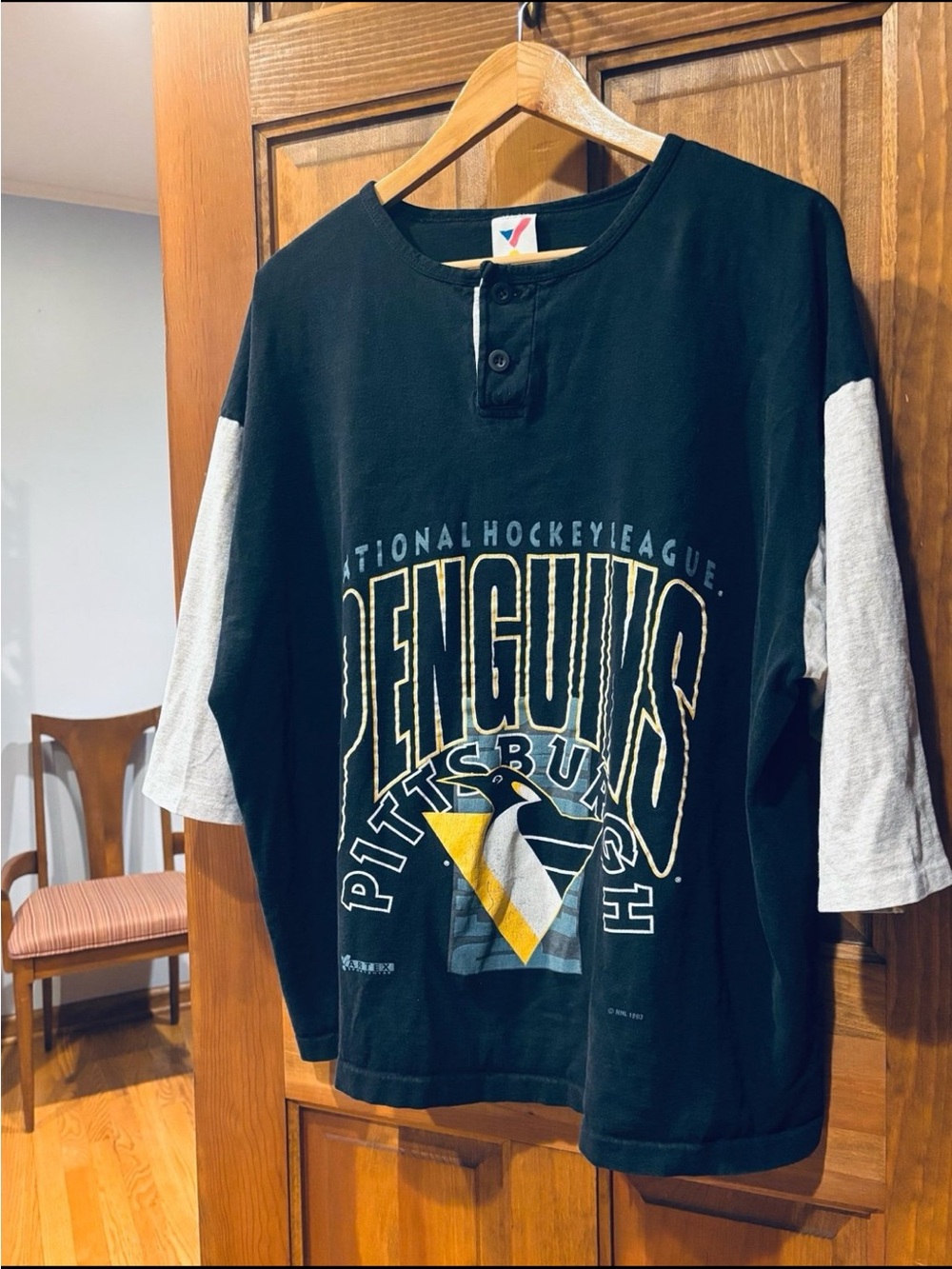 Vintage 1993 ARTEX SPORTSWEAR NHL PITTSBURGH PENGUINS Henley Style Shirt